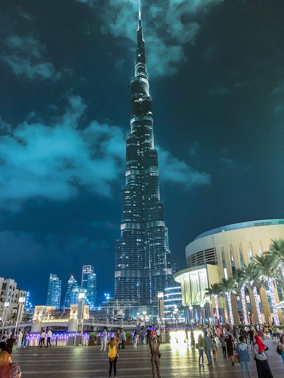 Dubai Skyline bei Nacht